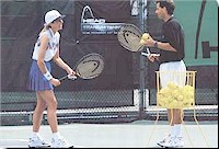 Cours de tennis par un enseignant de tennis certifié par la professional Tennis Registry en France