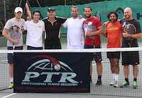 moniteurs de tennis lors d'un workshop de la Professional Tennis Registry en France
