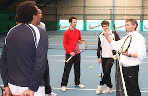 moniteurs de tennis lors d'un workshop de la Professional Tennis Registry en France